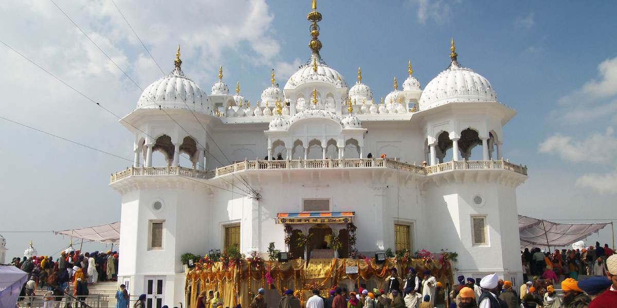 Anandpur Sahib-Chandigarh 4 Days Package