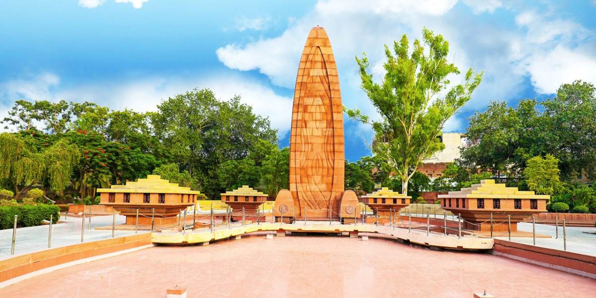 Golden Triangle with Kashmir 11 Days Package