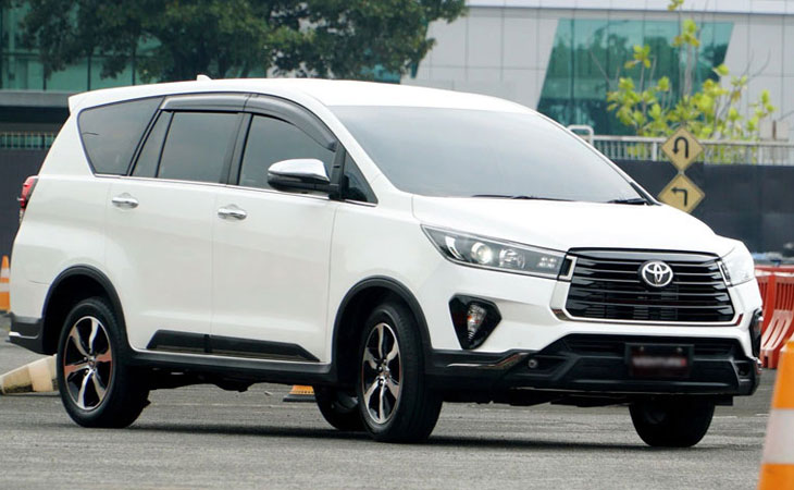 Toyota Innova Crysta
