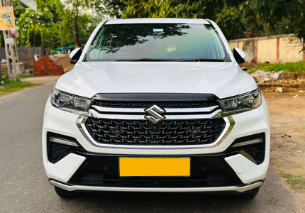 Toyota Innova Hycross