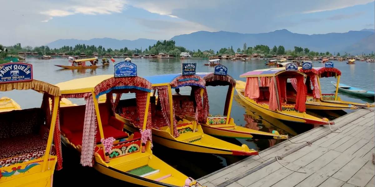 Golden Triangle with Kashmir 11 Days Package