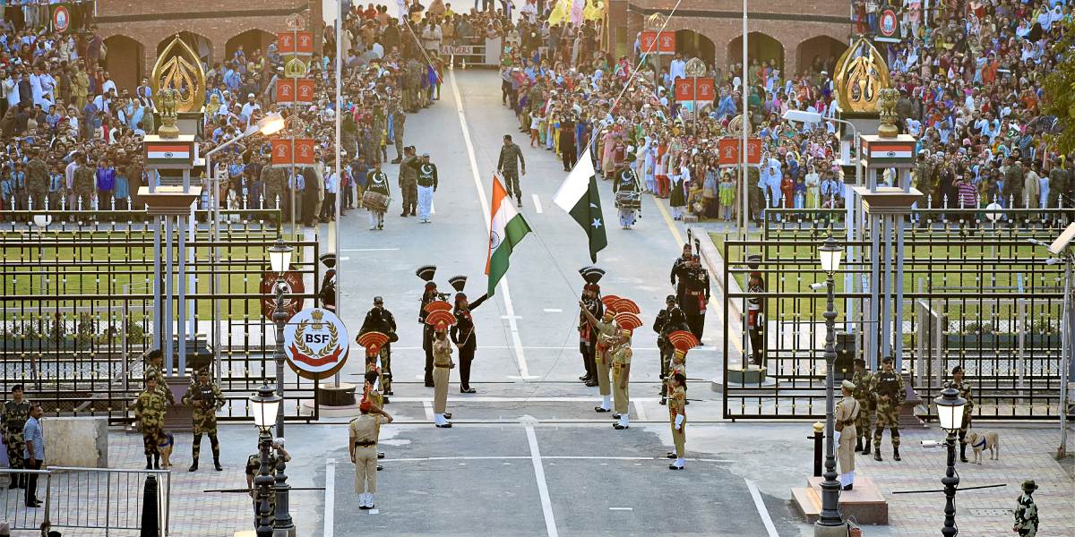 Golden Triangle with Kashmir 11 Days Package